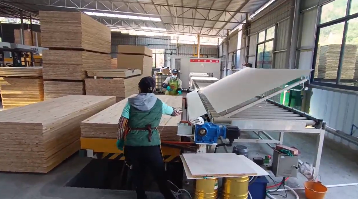Automatic SPC Composite Board Production Line