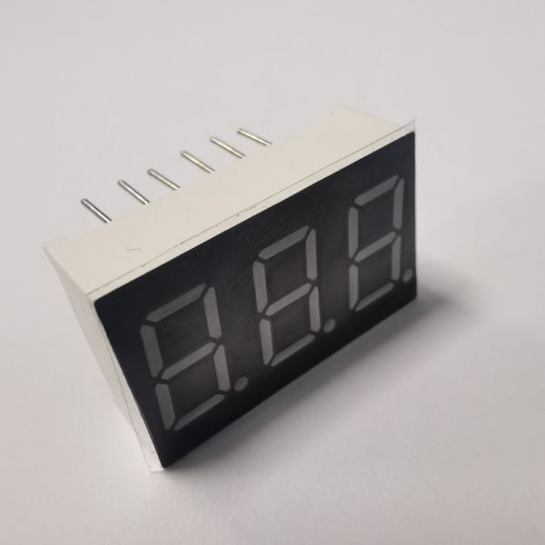 Super Bright Red 0.36-Inch (9.2mm) 3-Digit 7-Segment Common Anode LED Display for Temperature/Humidity Indicators