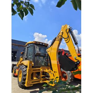 Used Backhoe Yuchai YC4A105Z-T20 Second Hand Backhoe 2500KGs