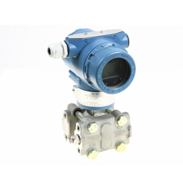 Wireless Differential Pressure Transmitter Providing Remote Monitoring