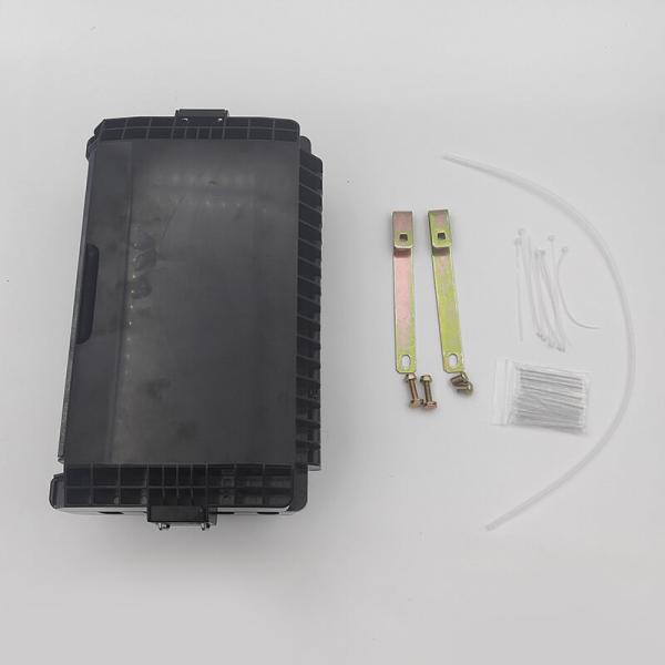 Accessories included with 16-core fiber optic distribution box