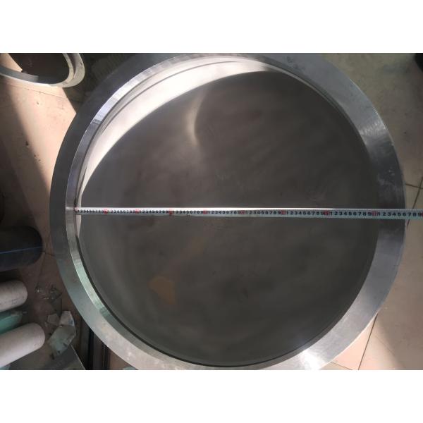 End Closure For Plastic Pipes Providing Secure Sealing with Split Clamping Structure and One Time Installation Success