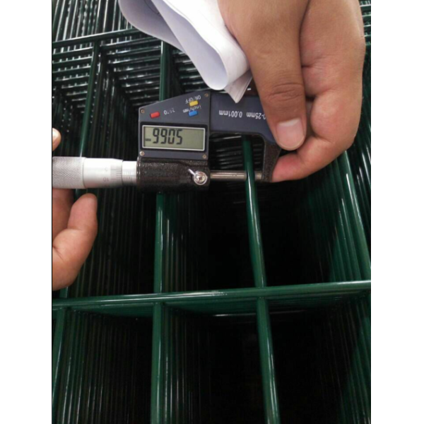 Double Wire Mesh Fence Long Lasting Durability For Harsh Environments