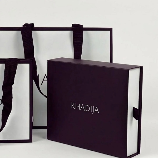 Sliding Drawer Gift Box with Ribbon Pull Tab for Luxury Cosmetics