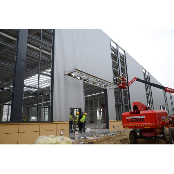 Custom Prefabricated Steel Warehouse (Durable & Corrosion-Resistant) 2