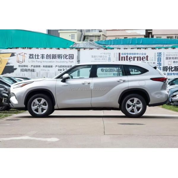 2023 Left Hand Drive Toyota Highlander SUV Cars with Automatic Air Conditioner Made