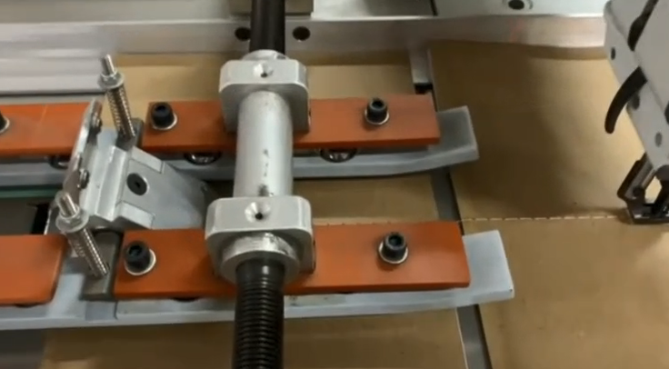 Multi Block Saddle Sewing Machine up to four blocks outward folding optical sensor sewing
