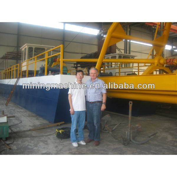 Diesel Cutter Suction Dredger 130Kw with Trailing Suction Hopper