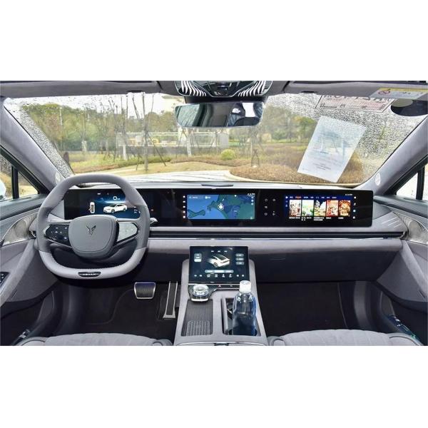 5088×1970×1515MM Dong Feng Voyah "Race The Sun" Pure electric range 580KM - 680KM