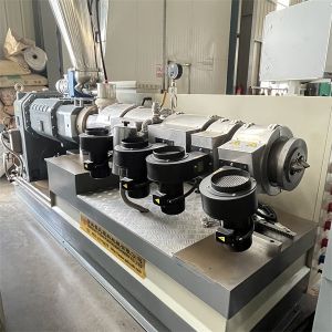 Customizable Twin Screw Compounding System For Mild Processing Package