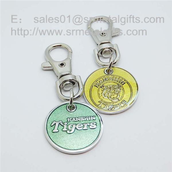 Quality Supermarket shopping cart chip, enamel trolley token coin keychains China factory for sale