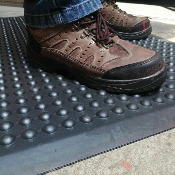 ESD Antifatigue Mat - Synthetic Rubber, Custom Sizes, 10e6-10e9 Ohm