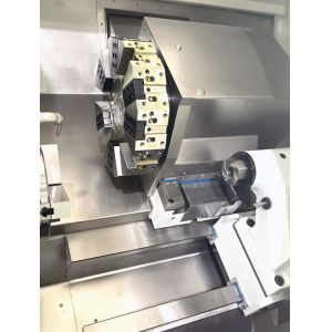 Single Spindle Hard Rail Lathe With Tailstock 800-1100mm Processing Length