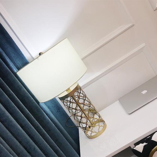 Dining Room Metal Modern Bedside Table Lamp 240V 6500K For Reading Room