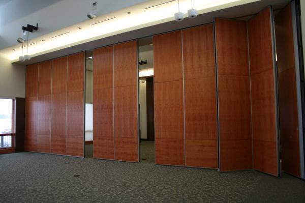 Quality Sliding Aluminium Track Soundproof Office Partition Walls / Movable Room Dividers for sale