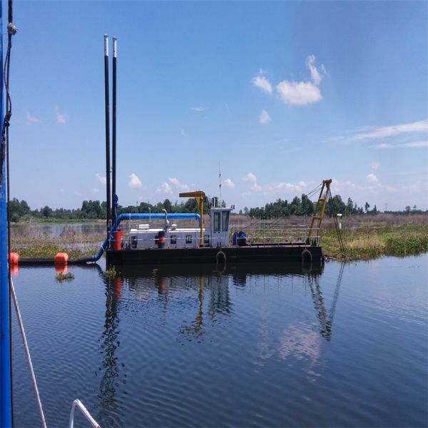 Sand Dredging Compact Cutter Suction Dredger with Thick Marine Steel Plate
