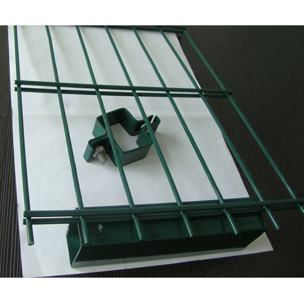 Double Wire Mesh Fence Long Lasting Durability For Harsh Environments