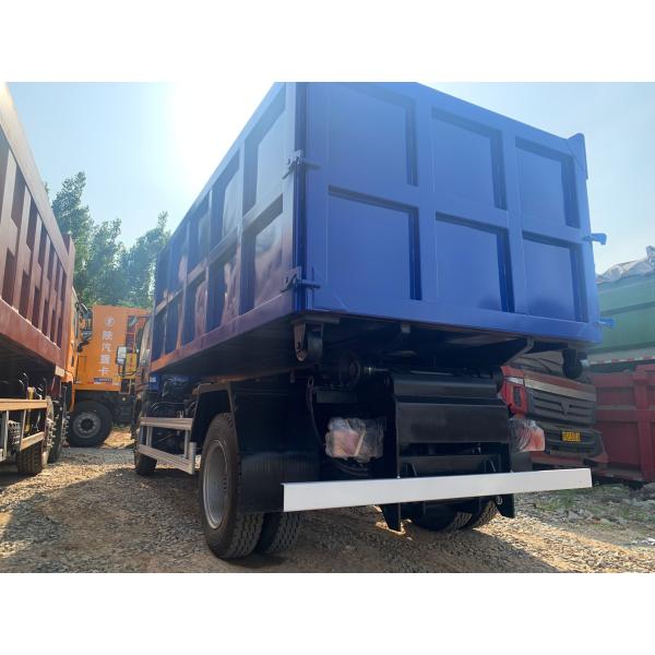 SINOTRUK HOWO 10 Tons arm roll garbage truck