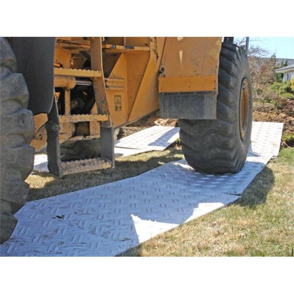 4ft.W X 8ft.L Diamond Plate Tread Design HDPE Ground Protection Mats Clear