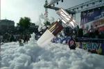 Professional Special Effect Equipment Hanging Foam Party Machine With Foam