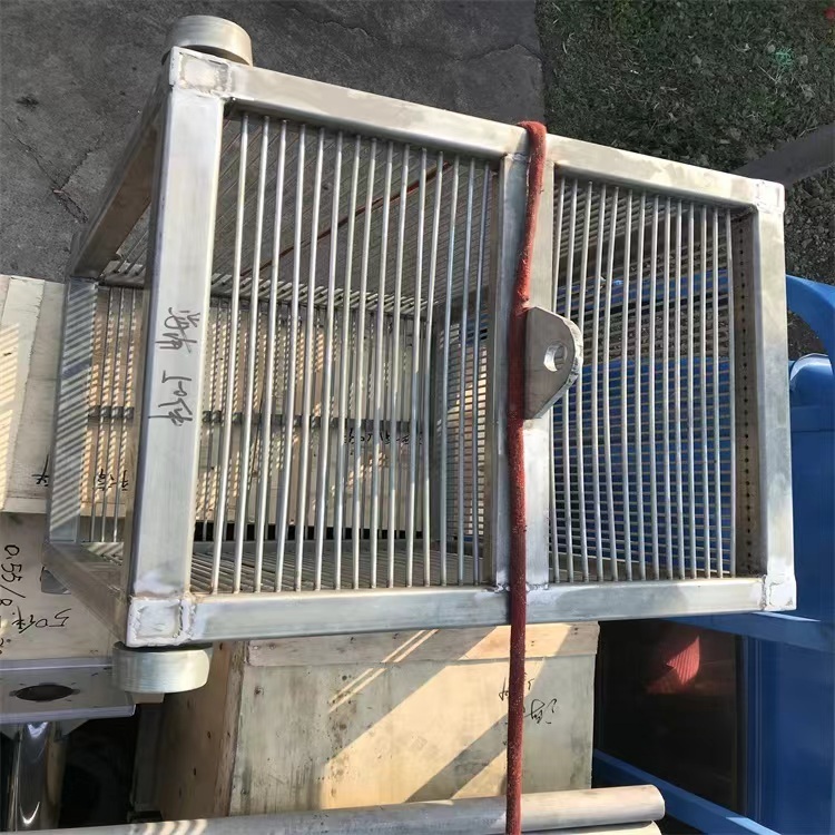 Stainless Steel Automated Filtration Basket Screen with Customizable Dimensions for Wastewater Intake