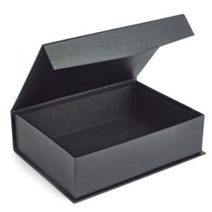 China Rigid Gift Boxes with Lids Black Gift Box with Magnetic Closure Matt Lamination 2mm Cardboard Material on sale