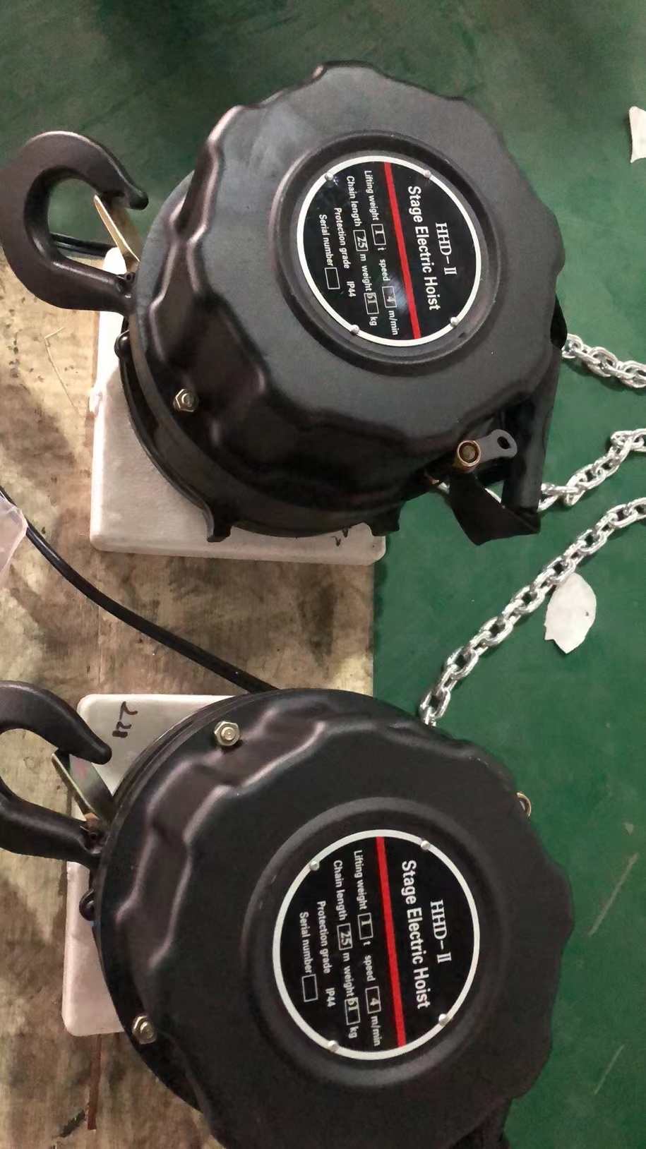 1000kg Stage Chain Hoist Flight Case Package With 4-channel Control Box