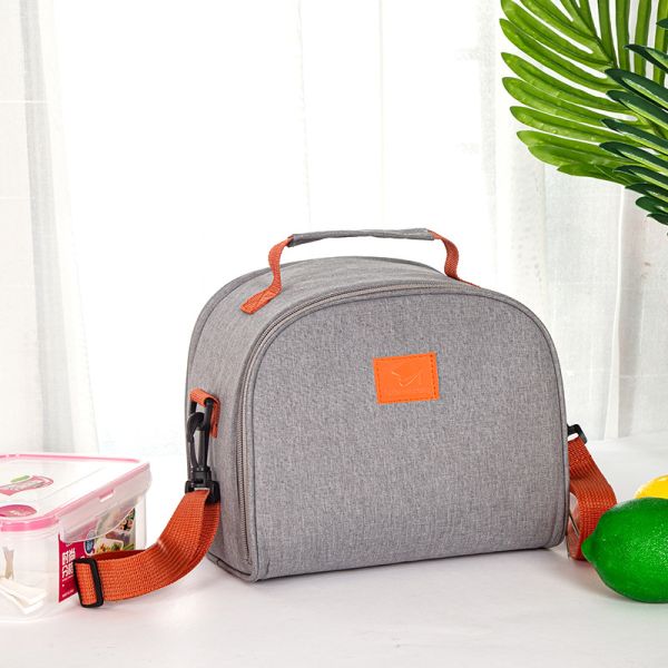 Customized Various Shape Portable Lunch Bag Food Thermal Box Durable Waterproof Office Cooler Lunchbox With Shoulder Strap