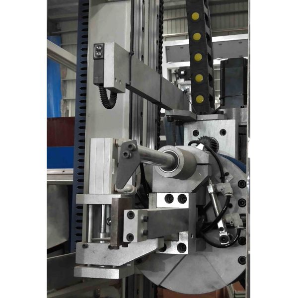 Yaskawa Full Automatic Sealing Robot For Processing Double Or Triple Glass