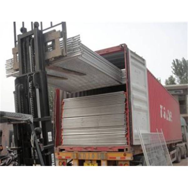 7.5 Feet Galvanized OEM Temporary Wire Mesh Fence crowd control