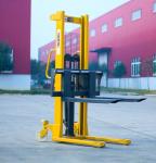 Cargo Lifting Mini Hand Forklift 3 Ton Robust Steel Constructure Smooth