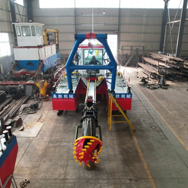 500mm Cutter Suction Dredger with 1600m Discharge Distance