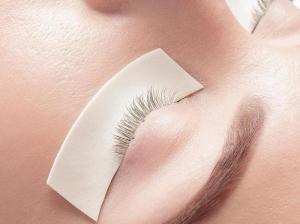 China 2.5cm White High Stickness Foam Eye Pad Patch 1mm Lash Extension Tape on sale