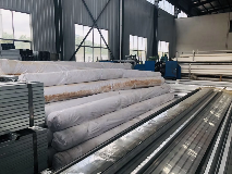 Galvanized Frame Multi Span Greenhouse With Hydroponic Growing Systems