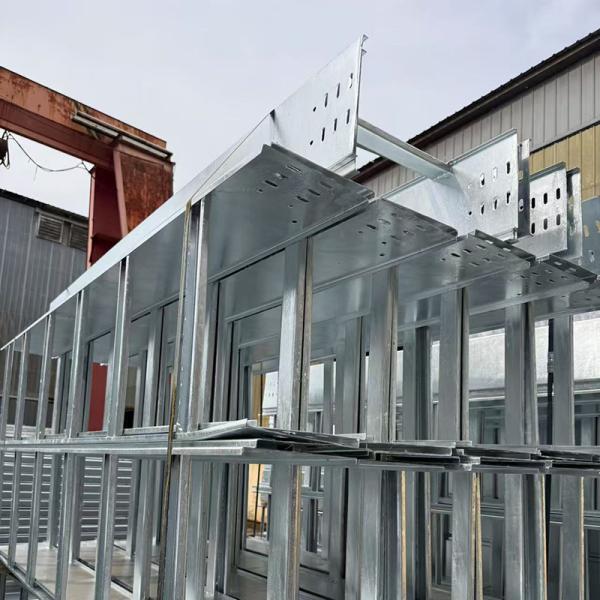 Hot Dip Galvanized Trough Cable Tray For Cable Conduit Waterproof Outdoor Electrical Wall Mount