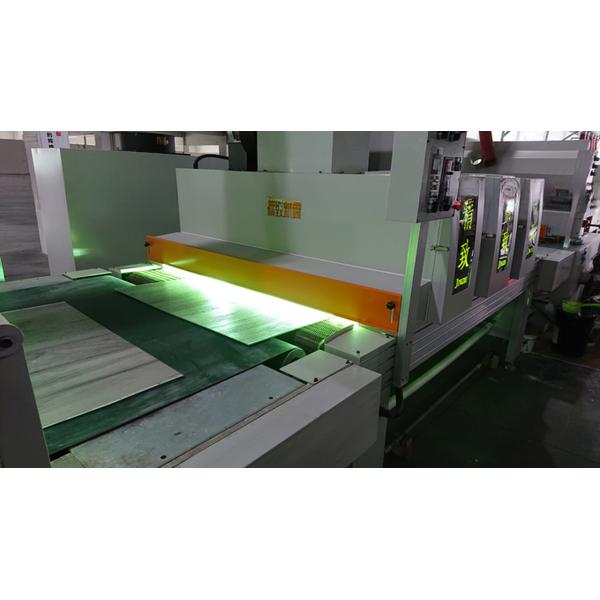 4mm SPC Vinyl Flooring Non-Formaldehyde Lead-Free Virgin Material Click System Wear Layer 0.2mm