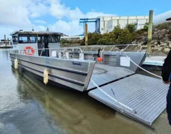 Multifunctional Aluminum Alloy Boat With Bedroom Bathroom Width 2.5m