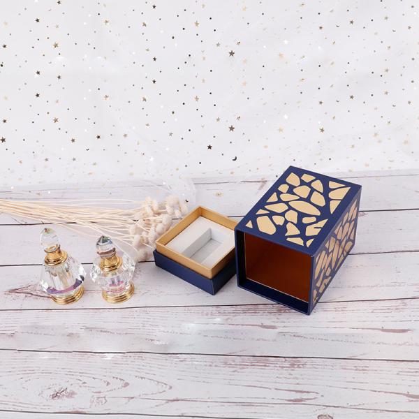 Square CMYK 350g Paper Perfume Bottle Packing Box EVA Foam
