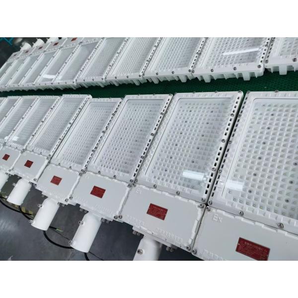 LED Explosion-Proof Floodlight CNEX / IECEx / ATEX Approved Smart Installation Long Lifespan Ideal For Hazardous Work Environments