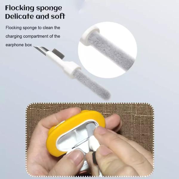 Wireless Laptop PC Cleaning Brush Kit For Keyboard Earphone 4In1 ODM