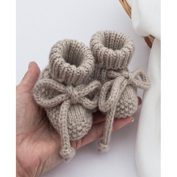 Y-Z Custom Logo Design Hand Knitted Crochet Home Newborn Girl Shoes Baby Booties for Baby Girls