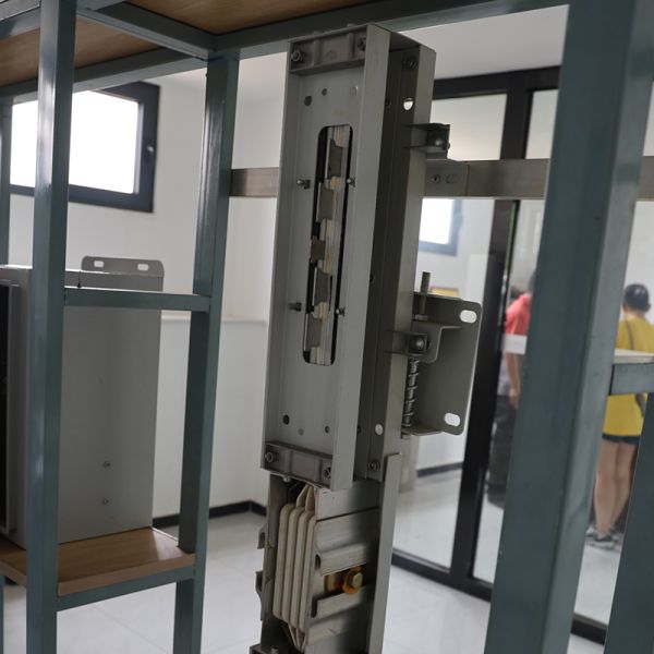 High And Low Voltage Dense Closed Plug In Busway Fire Resistant Refractory Aluminium Busbar