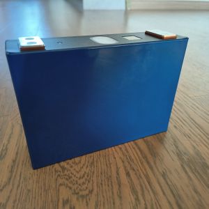 OEM ODM LiFePO4 Lithium Battery 3.2V 105AH LiFePO4 Prismatic Battery For Solar