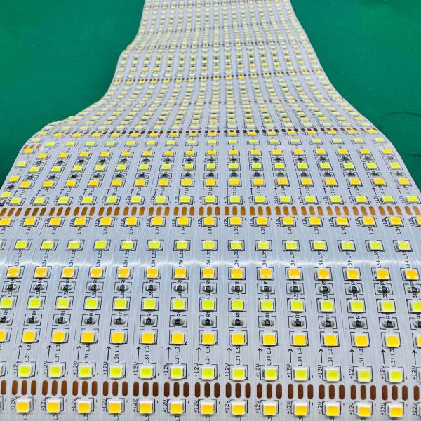 Automatic High Speed Precision 8/10/12 Head SMT Pick and Place Machine for Linear LED Light