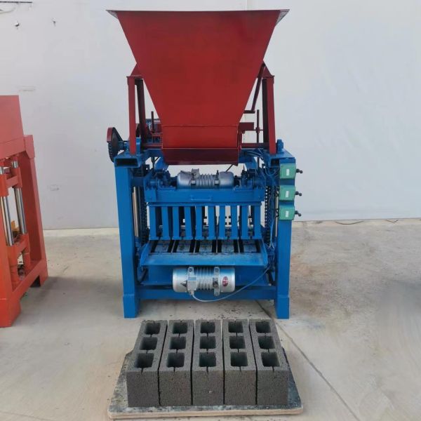 Factory Wholesale Automatic 2-Hole Concrete Cement Brick Making Machine Plastic Waste Processor Manufactured in China