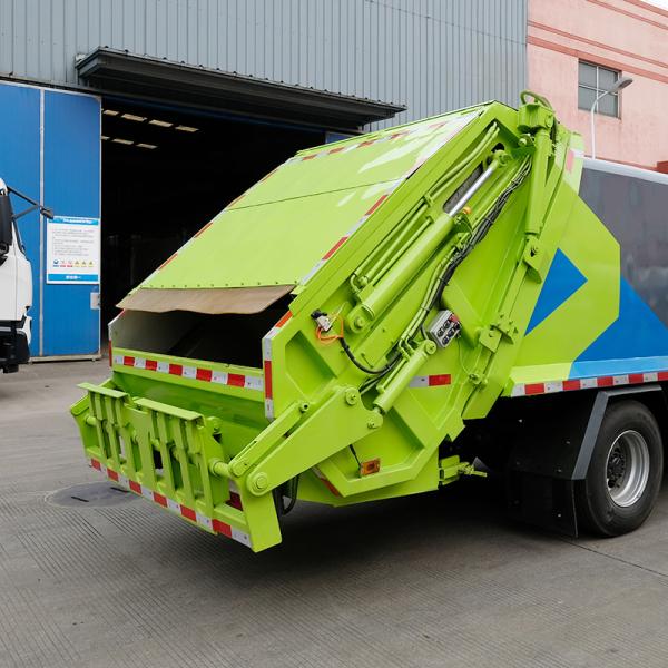 SINOTRUK HOWO 4X2 5CBM Garbage Compactor Waste Collection Refuse Compactor Truck