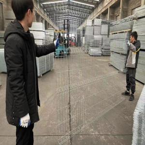 China 4 Feet Galvanized 3d Curved Fence For Playground Fence Panels on sale