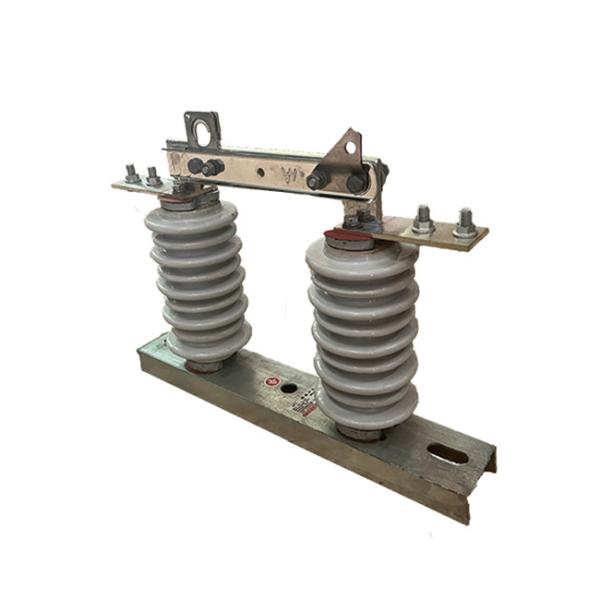 Porcelain High Voltage Electrical Isolator 630A Vertical Break Disconnect Switch For Outdoor Distribution System