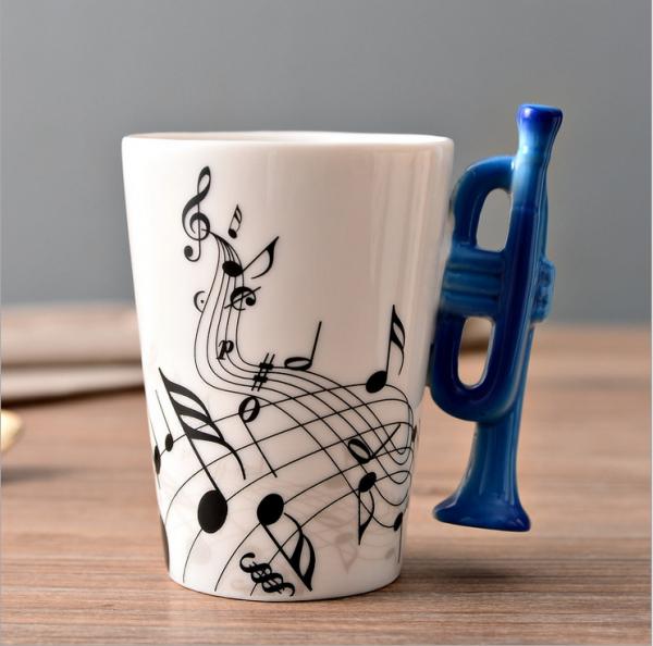 Quality Creative two tone color glazed ceramic V Shaped Mug with musical instrument handle for sale