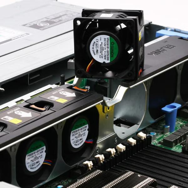 R740 2U Rack Server(6238R*2/32G*6/12TSATA*4/960GSSDSATA*2/H750/1100W*2)